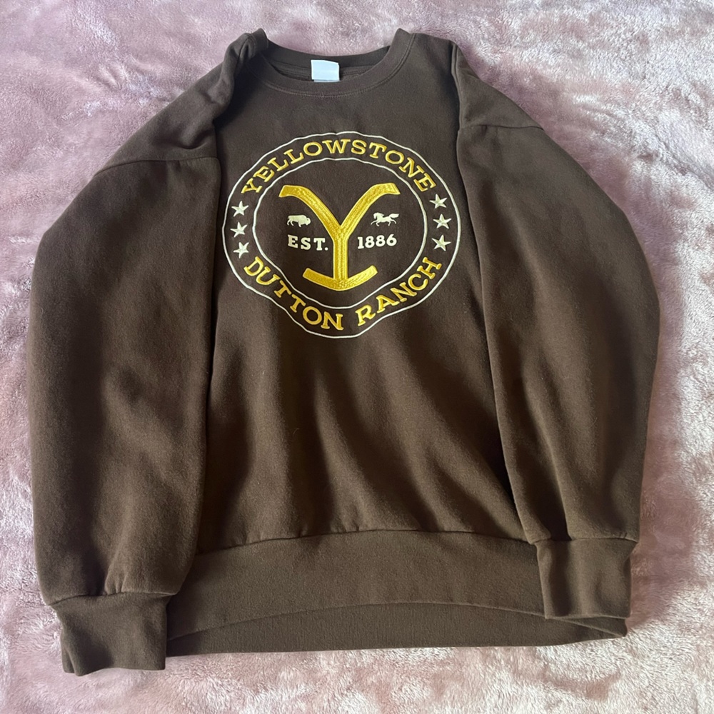 women’s yellowstone hoodie
